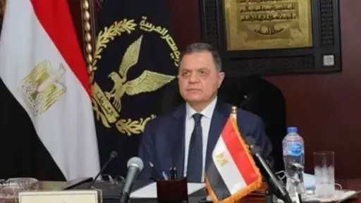 وزير الداخلية يهنئ رئيس أركان حرب القوات المسلحة بمناسبة ذكرى تحرير سيناء