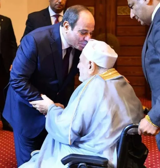 الرئيس السيسي يوفد مندوبًا للتعزية في وفاة الدكتور أحمد عمر هاشم