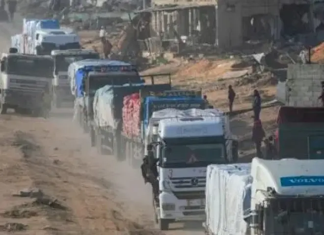 مسئول أممي: 170 ألف طن من المساعدات العاجلة جاهزة لنقلها إلى غزة