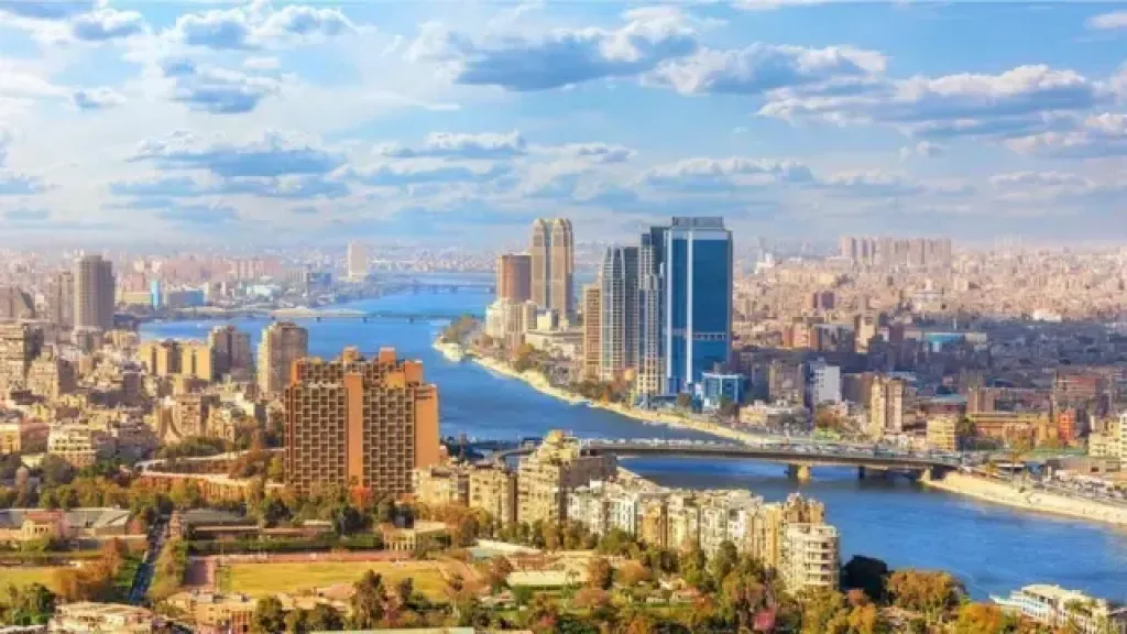الأرصاد: طقس الغد مائل للحرارة نهارا مائل للبرودة في آخر الليل.. والعظمي بالقاهرة 29