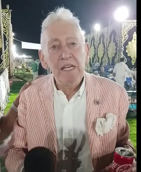 سافر من ايطاليا الي المنوفية لدعم صديقة بأنتخابات النواب.. تعرف علي قصة مستر ”جاني” الايطالي ودعمه لمرشح فردي مستقل بدائرة اشمون