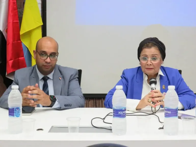 نائب وزير الصحة تتفقد وحدة طب أسرة الذراع البحرى بالإسكندرية