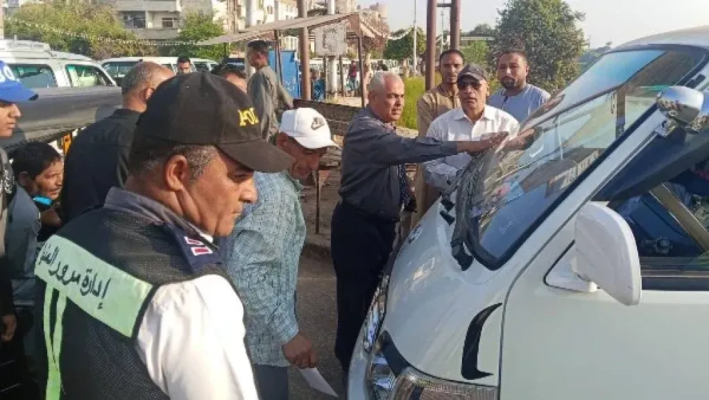 محافظ المنيا: لن نتهاون في تطبيق التعريفة الجديدة ومنع أي محاولات لاستغلال الركاب