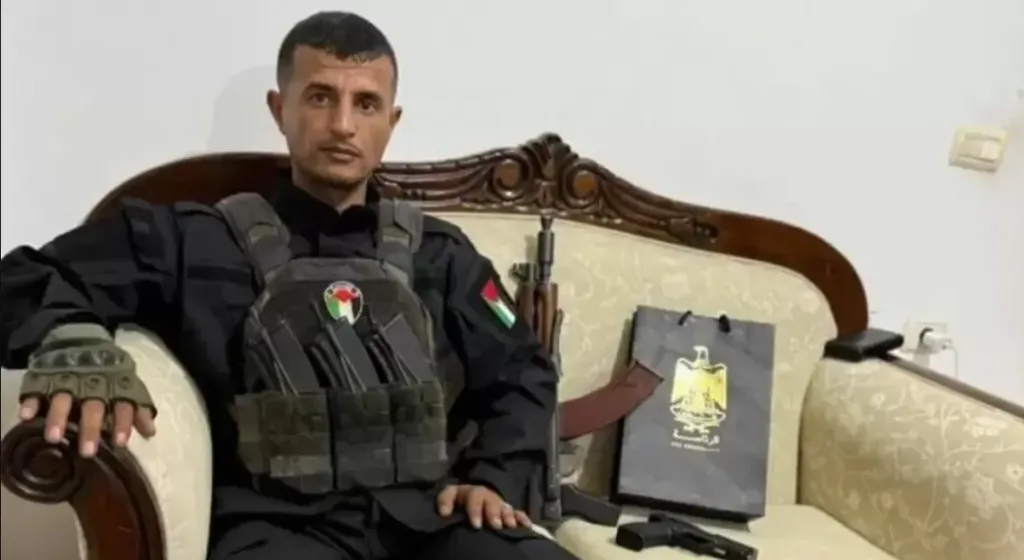 عناصر المقاومة تنجح في الوصول لـ ”ياسر ابوشباب” وطيران الاحتلال يتدخل