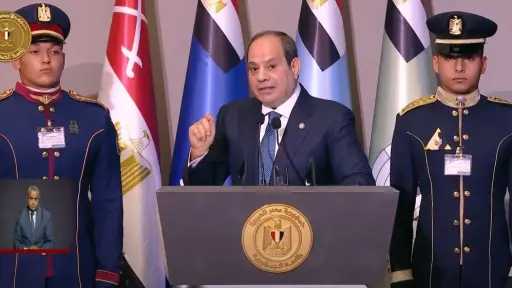 الرئيس السيسي: التحدي الاقتصادي ينتهي بإرادة الشعب والجهد.. وأنا مش بعيد عن الواقع في بلدنا