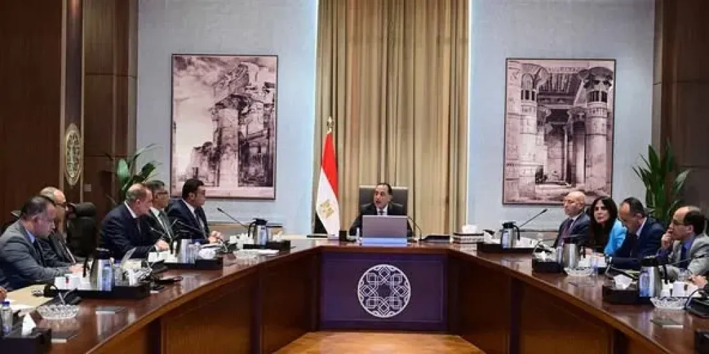 مدبولي يتابع جهود طرح الأراضي والمباني المطلة على كورنيش النيل كفرص استثمارية