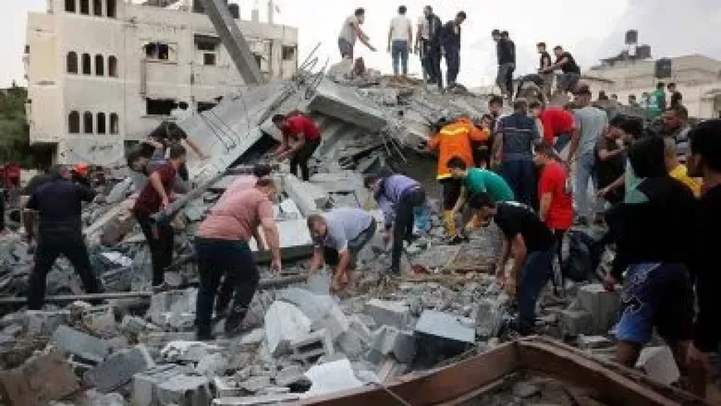 استشهاد 23 فلسطينيا برصاص وقصف الاحتلال مناطق متفرقة من غزة