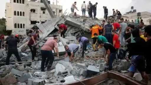 استشهاد 23 فلسطينيا برصاص وقصف الاحتلال مناطق متفرقة من غزة