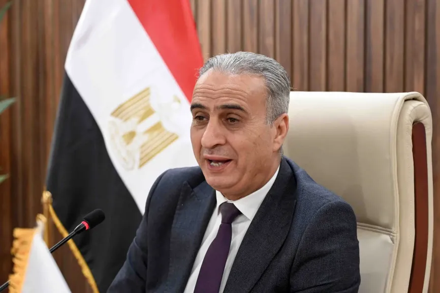 رئيس جهاز حماية المستهلك يعقد اجتماعًا موسعا لمتابعة حالة الأسواق وتوافر السلع