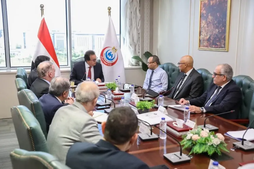 وزير الصحة يعقد اجتماعًا لمتابعة نتائج زيارته الرسمية إلى الصين