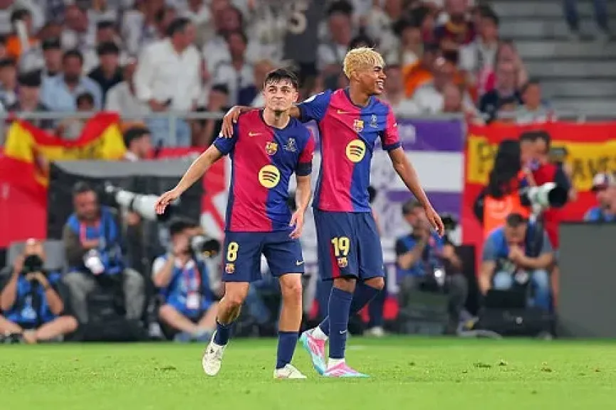 برشلونة يتحرك مبكرًا لتحصين موهبة جديدة.. خليفة لامين يامال تحت الأضواء