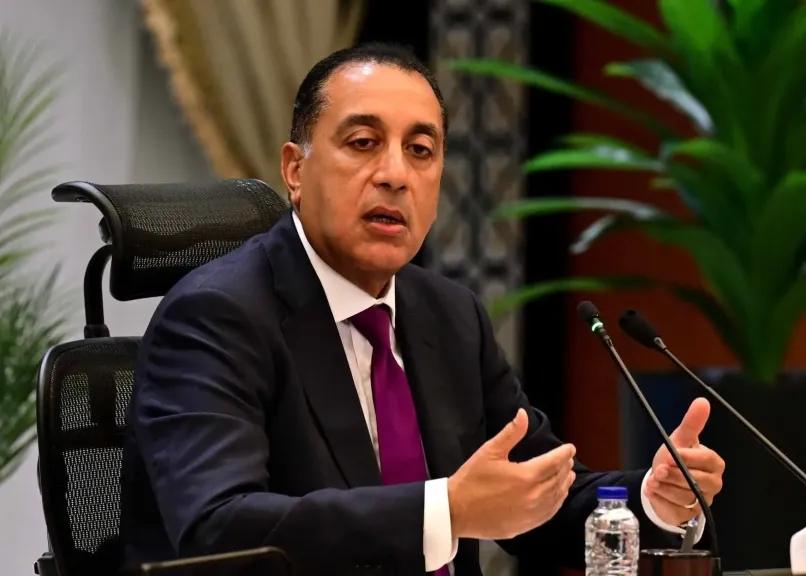 رئيس الوزراء: الحكومة على الحياد التام من جميع مرشحي الانتخابات