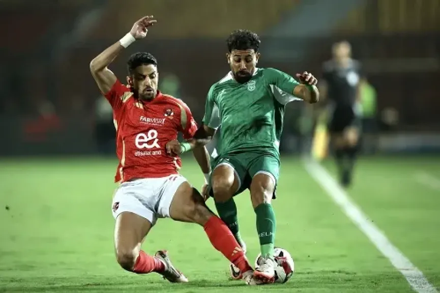 الأهلي يتقدم بقدم بن شرقي في الشوط الأول أمام الاتحاد السكندري