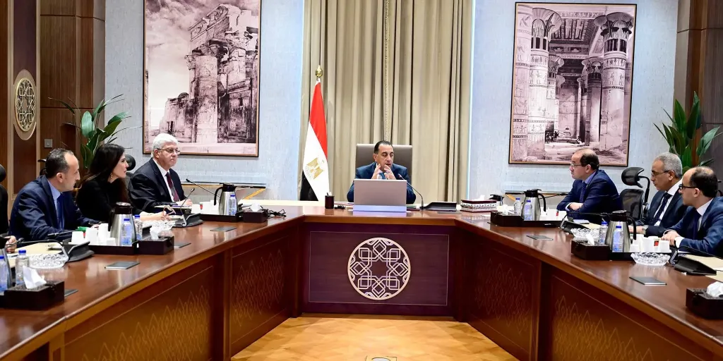 رئيس الوزراء يُتابع مع وزيري التعليم العالي والمالية عدداً من ملفات التعاون المشترك