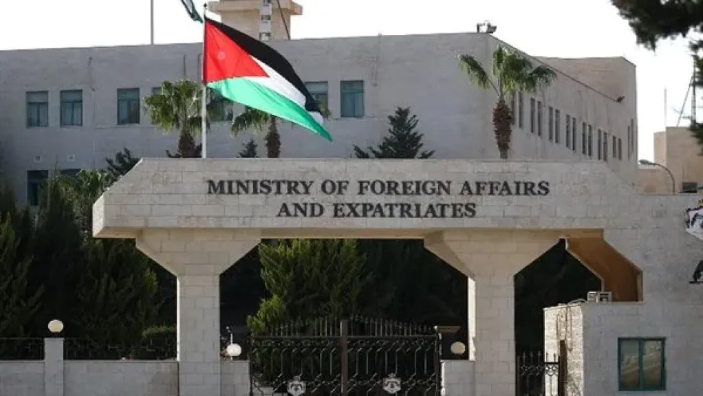 الأردن وإيطاليا يبحثان تعزيز التعاون لتقديم الدعم الإنساني إلى قطاع غزة