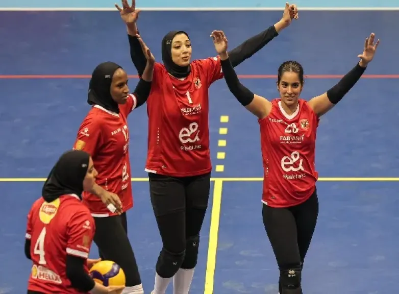 سيدات طائرة الأهلي يواجهن المقاولون في افتتاح بطولة دوري المرتبط