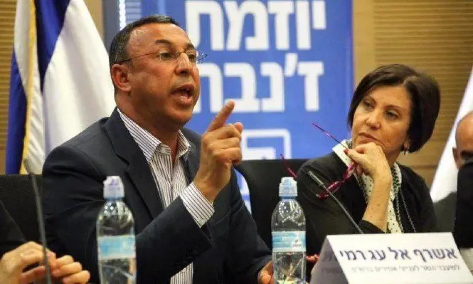 جيش الاحتلال الإسرائيلي يفتح تحقيقا في دعوة وزير فلسطيني سابق لإلقاء محاضرة للضباط