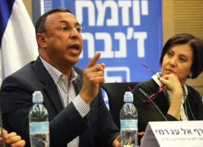 جيش الاحتلال الإسرائيلي يفتح تحقيقا في دعوة وزير فلسطيني سابق لإلقاء محاضرة للضباط