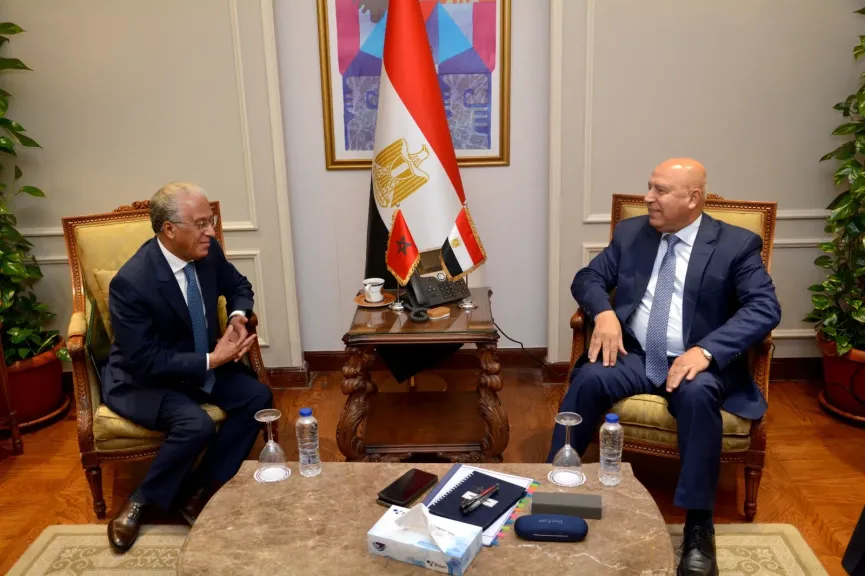 وزير الصناعة والنقل يبحث مع سفير المغرب بالقاهرة سبل تعزيز أطر التعاون... وزير الصناعة والنقل يبحث مع سفير المغرب بالقاهرة سبل تعزيز أطر التعاون بين مصر والمملكة المغربية في مجالي الصناعة والنقل