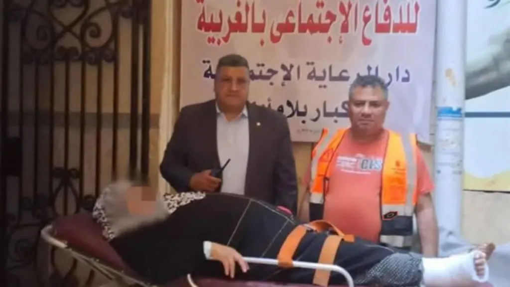 أقنعوها ببيع منزلها ثم تخلّوا عنها.. التضامن تنقذ سيدة بلا مأوى في... أقنعوها ببيع منزلها ثم تخلّوا عنها.. التضامن تنقذ سيدة بلا مأوى في طنطا