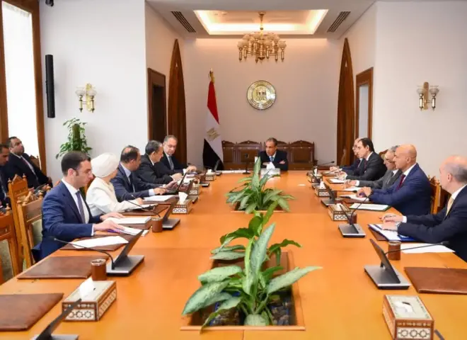وزير الخارجية يتابع استعدادات الوزارة لافتتاح المتحف المصرى الكبير وزير الخارجية يتابع استعدادات الوزارة لافتتاح المتحف المصرى الكبير