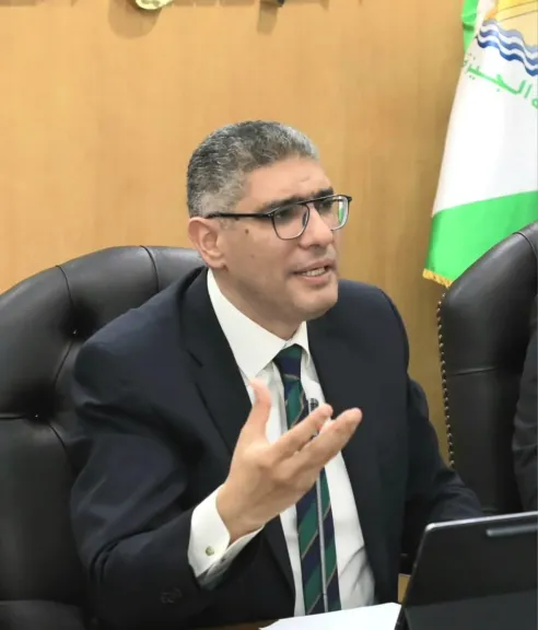 محافظ الجيزة يتفقد ميدانيًا كفاءة الطرق والمسارات المؤدية الي المتحف المصري الكبير محافظ الجيزة يتفقد ميدانيًا كفاءة الطرق والمسارات المؤدية الي المتحف المصري الكبير