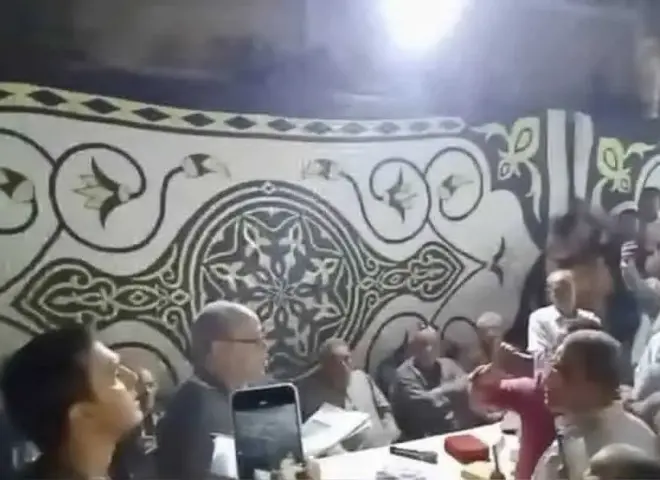 مصدر أمني عن مشاجرة قرية الجلف بين عائلتين في المنيا: البعض حاول إضفاء أبعاد طائفية عليها مصدر أمني عن مشاجرة قرية الجلف بين عائلتين في المنيا: البعض حاول إضفاء أبعاد طائفية عليها
