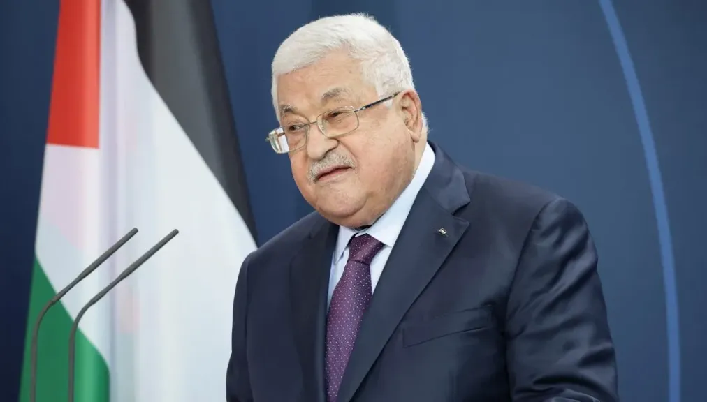 الرئيس الفلسطيني يشيد بدور مصر في وقف العدوان على غزة الرئيس الفلسطيني يشيد بدور مصر في وقف العدوان على غزة