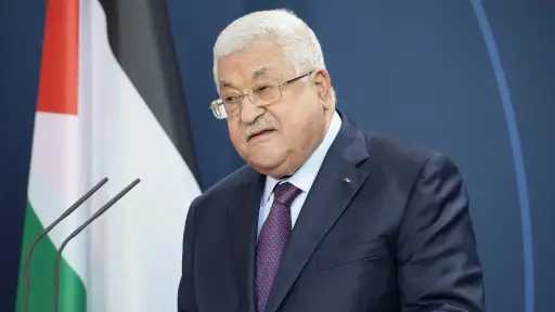 الرئيس الفلسطيني يشيد بدور مصر في وقف العدوان على غزة الرئيس الفلسطيني يشيد بدور مصر في وقف العدوان على غزة