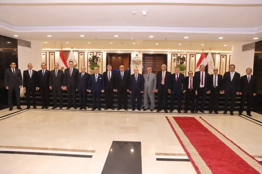 وزير العدل فى زيارة لهيئة قضايا الدولة والنيابة الإدارية  للتهنئة بالعام... وزير العدل فى زيارة لهيئة قضايا الدولة والنيابة الإدارية  للتهنئة بالعام القضائي الجديد