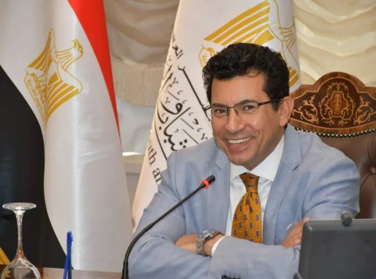 وزير الرياضة يهنيء بعثة المنتخب المصري للتايكوندو بعد حصولهم علي ذهبية بطولة... وزير الرياضة يهنيء بعثة المنتخب المصري للتايكوندو بعد حصولهم علي ذهبية بطولة العالم بالصين