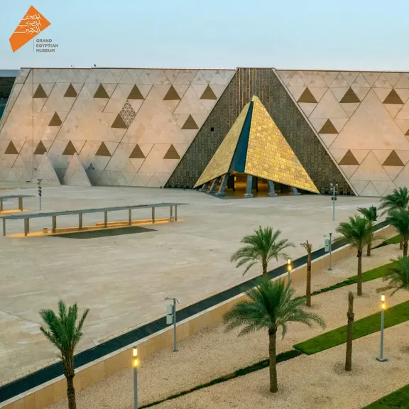 الصحة: تجهيز عيادة طبية ثابتة و65 سيارة إسعاف لتأمين افتتاح المتحف المصري... الصحة: تجهيز عيادة طبية ثابتة و65 سيارة إسعاف لتأمين افتتاح المتحف المصري الكبير