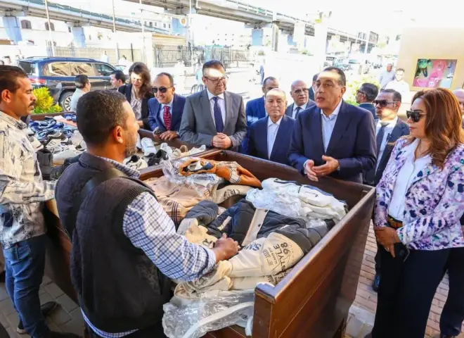 العتبة تعود للحياة.. نقلة حضارية تاريخية فى تطوير الأسواق العشوائية بالقاهرة العتبة تعود للحياة.. نقلة حضارية تاريخية فى تطوير الأسواق العشوائية بالقاهرة