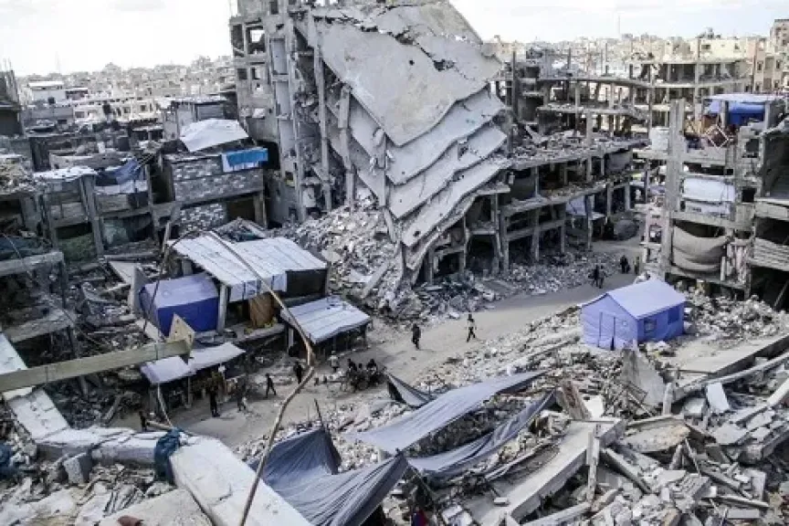 قصف متبادل بين حماس وجيش الاحتلال في رفح الفلسطينية قصف متبادل بين حماس وجيش الاحتلال في رفح الفلسطينية