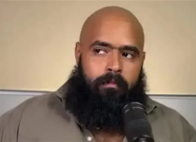 البلوجر محمد عبد العاطي في التحقيقات: تحصّلت على عوائد من اليوتيوب ومحتوى البرنامج +18 البلوجر محمد عبد العاطي في التحقيقات: تحصّلت على عوائد من اليوتيوب ومحتوى البرنامج +18