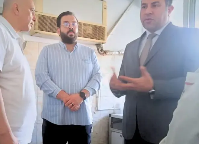 لدراسه تجهيز بنك دم تجميعي... رئيس المؤسسه العلاجية في جوله تفقديه بمستشفي هليوبوليس لدراسه تجهيز بنك دم تجميعي... رئيس المؤسسه العلاجية في جوله تفقديه بمستشفي هليوبوليس