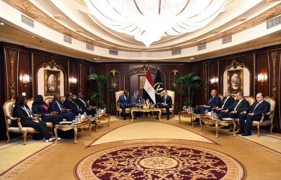 وزير الداخلية يستقبل نظيره الزامبي ويوقعان مذكرة تفاهم في مكافحة الإرهاب وزير الداخلية يستقبل نظيره الزامبي ويوقعان مذكرة تفاهم في مكافحة الإرهاب