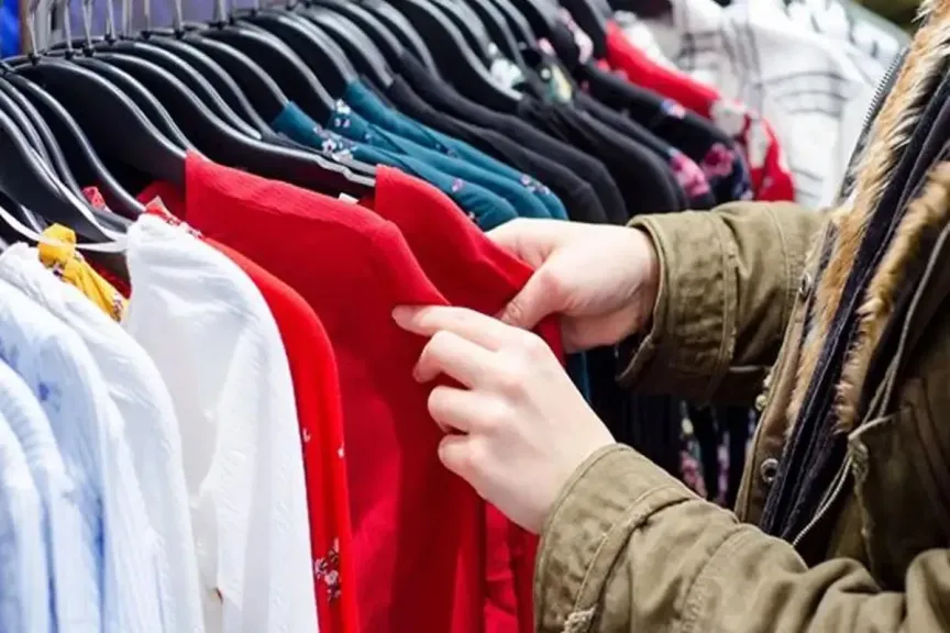 قفزة تاريخية في صادرات الملابس الجاهزة لتسجل 2.5 مليار دولار خلال 9... قفزة تاريخية في صادرات الملابس الجاهزة لتسجل 2.5 مليار دولار خلال 9 أشهر