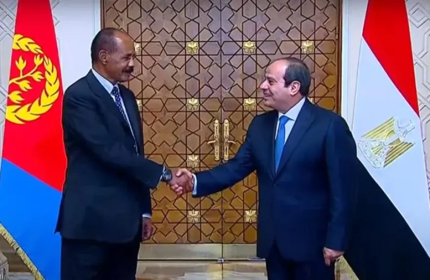 الرئيس السيسي ونظيره الإريتري يؤكدان رفض أي محاولات لإنشاء كيانات موازية في السودان