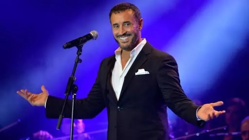 بسبب حفل كاظم الساهر.. موعد استثنائي لبرنامج يحدث في مصر الليلة