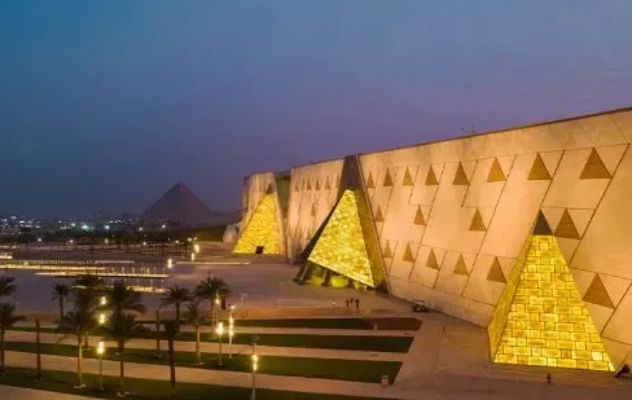 المردود الاقتصادي من انشاء المتحف المصري الكبير .. خبير اقتصادي يوضح المردود الاقتصادي من انشاء المتحف المصري الكبير .. خبير اقتصادي يوضح