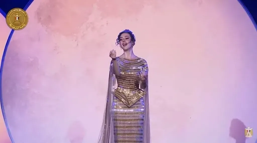 شيرين أحمد طارق تقدم عرضا موسيقيا من تأليف هشام نزيه بافتتاح المتحف المصري الكبير