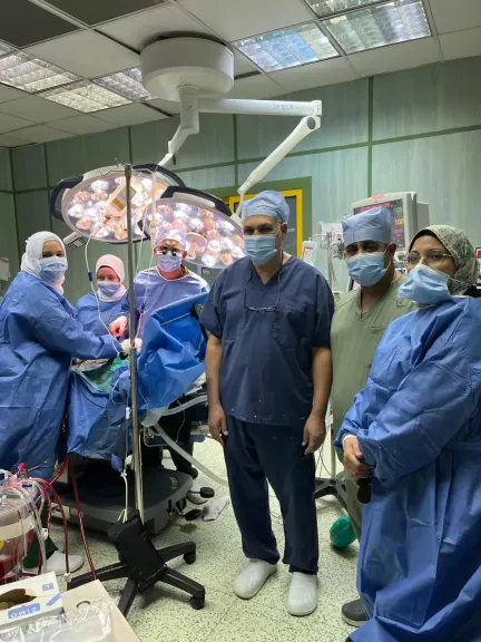 نجاح أول عملية تغيير للصمام الميترالي بتقنية التدخل المحدود بمبرة مصر القديمة