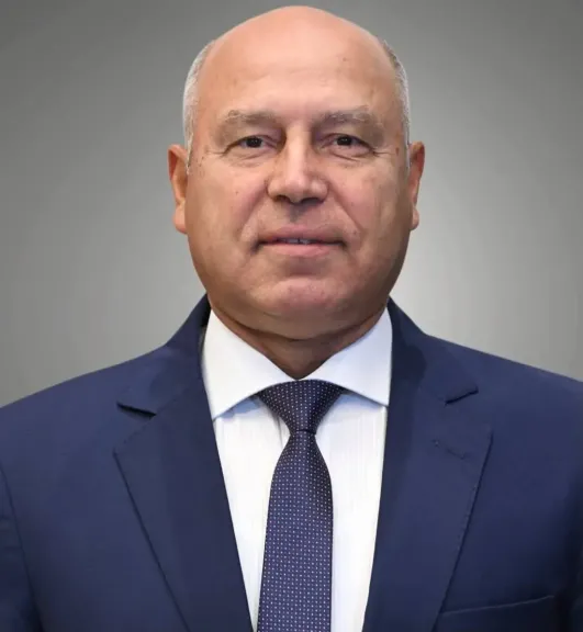 بقلم الفريق مهندس كامل الوزير  .. حضارة تُضيء طريق المستقبل.. المتحف المصري الكبير نافذة مصر على عصر صناعي وسياحي جديد