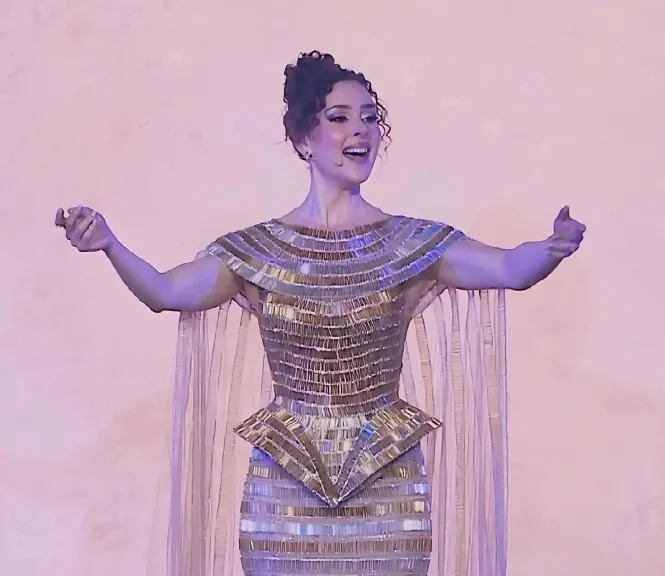 من هي الفنانة شيرين طارق في حفل افتتاح المتحف المصري الكبير