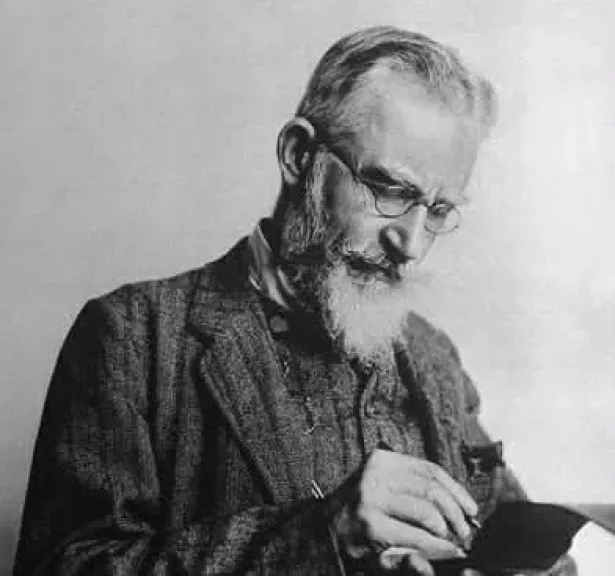 جورج برنارد شو.. تفاصيل عن فيلسوف المسرح وصاحب الأعمال الخالدة في ذكرى رحيله