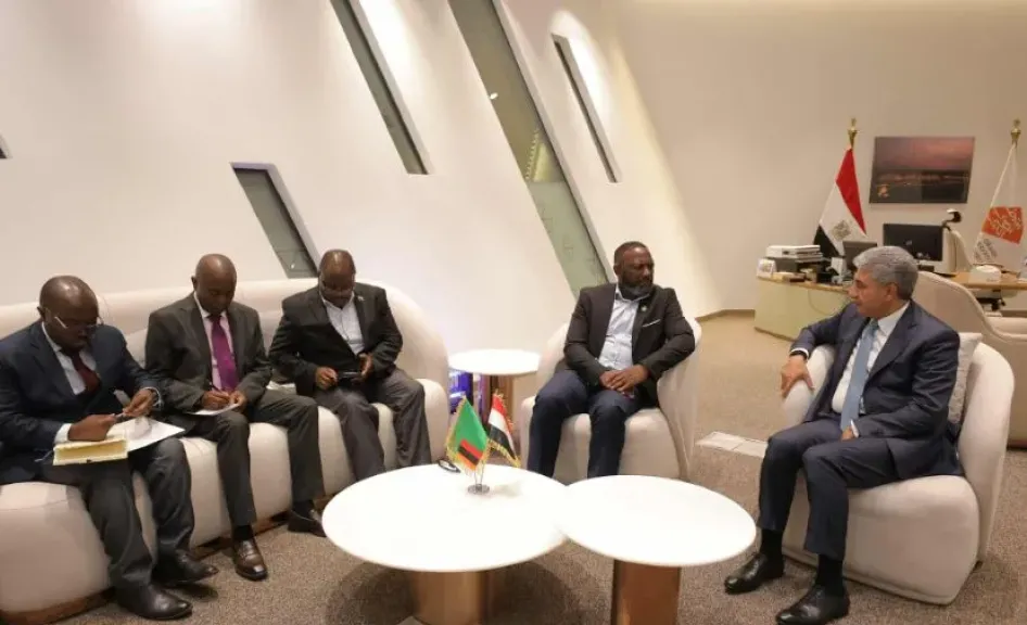 وزير السياحة والآثار يبحث مع نظيره الزامبي تعزيز التعاون المشترك على هامش افتتاح المتحف المصري الكبير