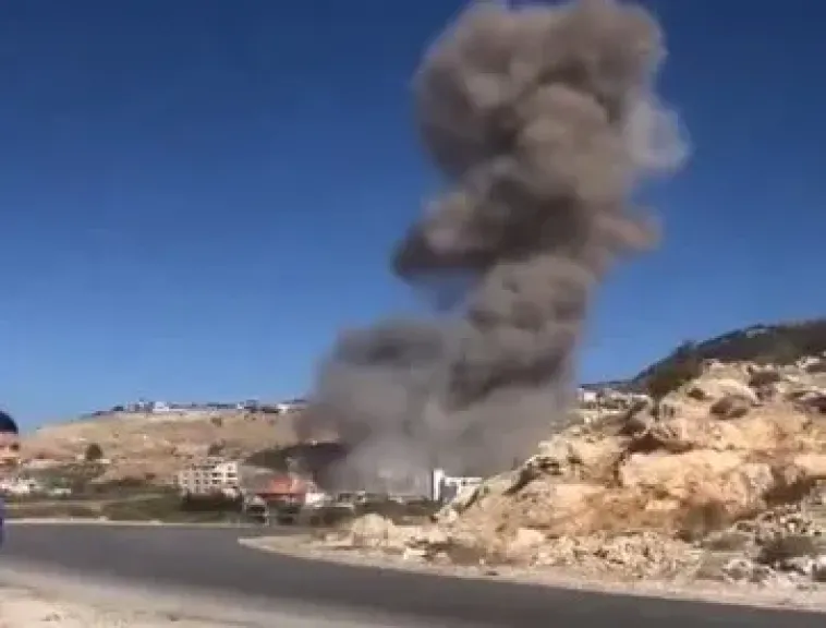 استشهاد لبناني ثانٍ في غارة إسرائيلية استهدفت دراجة نارية ببلدة عيتا الشعب جنوب البلاد