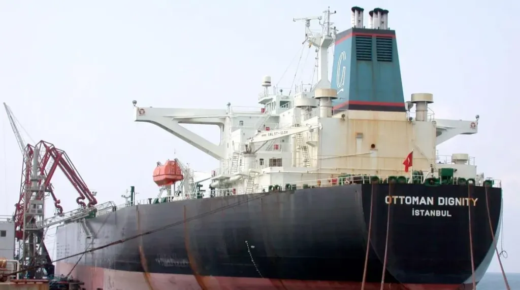 قناة السويس: لا صحة لاحتجاز الهيئة ناقلة DIGNITY.. ولا علاقة لها بالنزاع القضائي عليها