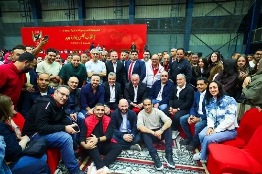 الأهلي يستعين بأعضائه أصحاب الكفاءات لخدمة النادي